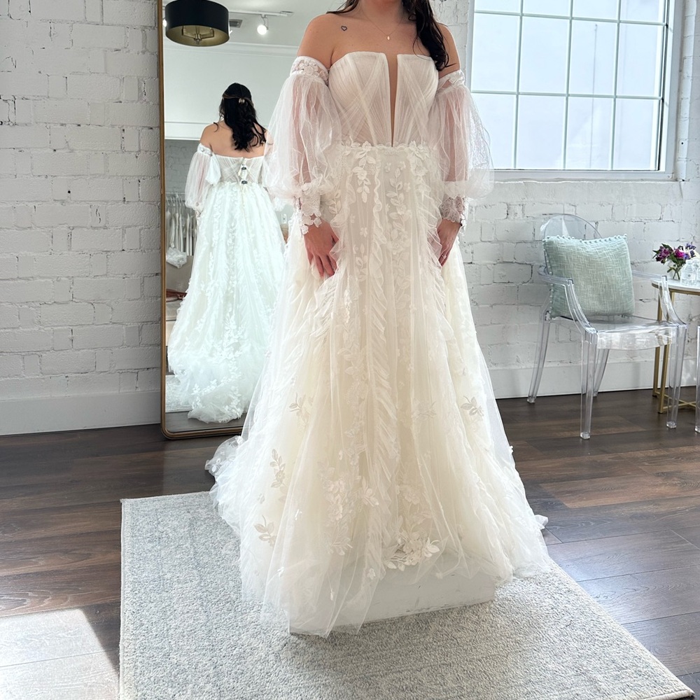 I am selling Lillian West dress. The designer number is 66261.